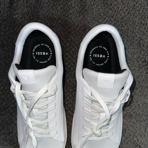 NEW pair of VESSI Soho Sneakers Size 13 Men’s - Picture 2 of 10